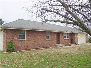 2nd image of 714 Scott Cir