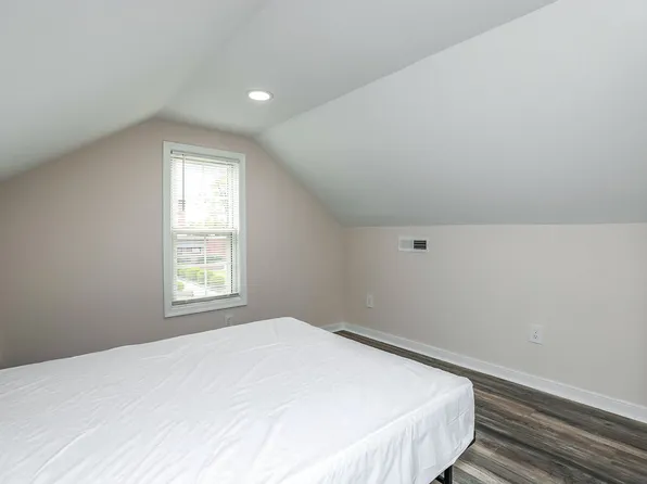 (undisclosed Address), Colonial Heights, VA 23834