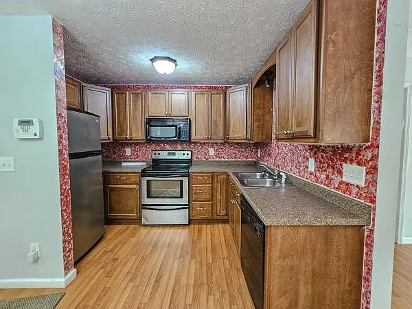 48 Rose Ct — Photo 12