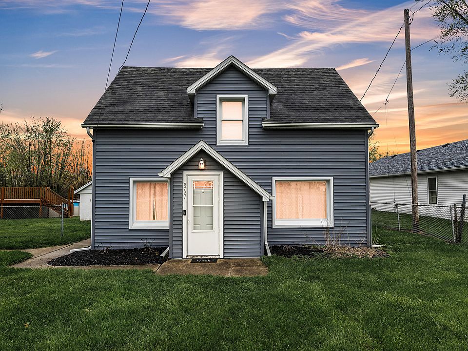1st image of 867 Lotus Dr
