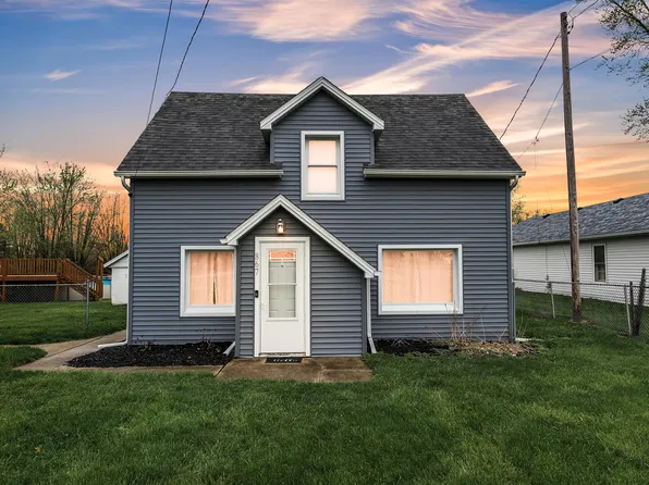 867 Lotus Dr, Erie, MI 48133