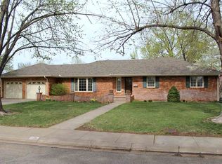 1306 Bristol Rd, Hutchinson, KS 67502