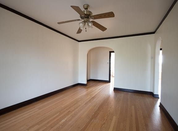 5th image of 5153 N Oakley Ave #3