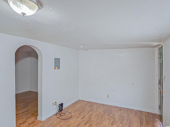 5th image of 257 W Whalen St #4