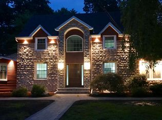 713 Heights Rd, Ridgewood, NJ 07450