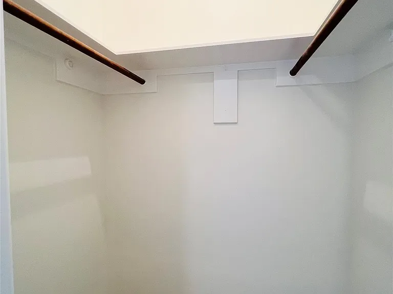 2606 Atwood Glen Ln — Photo 33