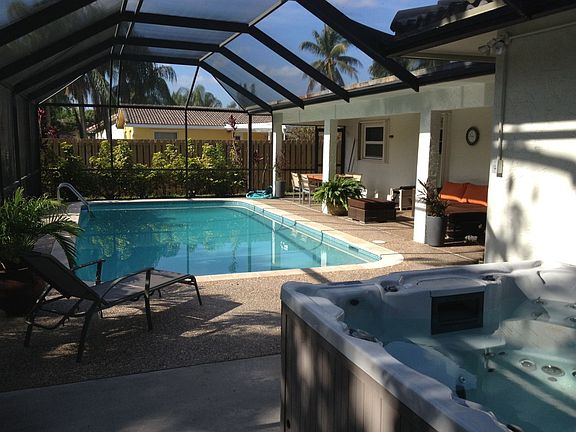 2nd image of 11739 NW 26th St
