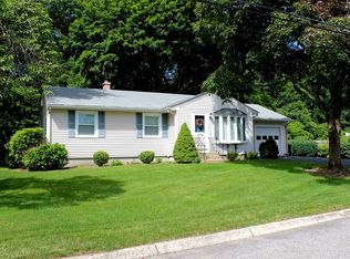 85 Woodcrest Rd, Warwick, RI 02889