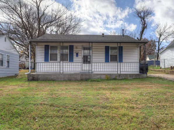1014 Sycamore, Carthage, MO 64836