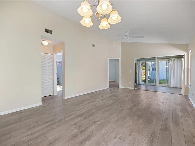 856 Chatham Dr #856 — Photo 11