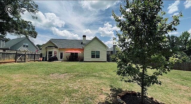 2nd image of 129 Cranbrooke Way