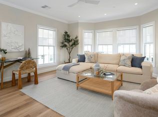440 Heights Rd #303, Darien, CT 06820