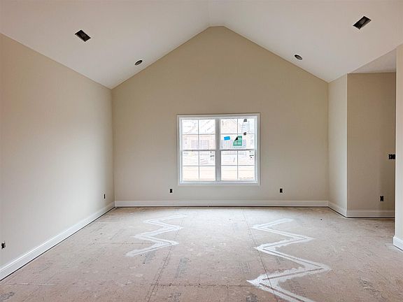 2nd image of 1118 Haverhill Dr