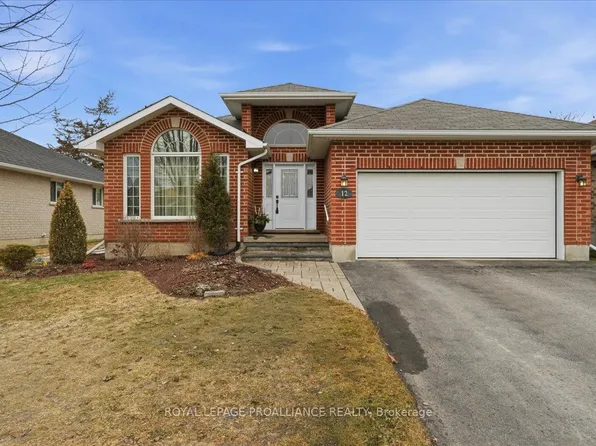 12 Chelsea Cres, Belleville, ON K8N 0M6