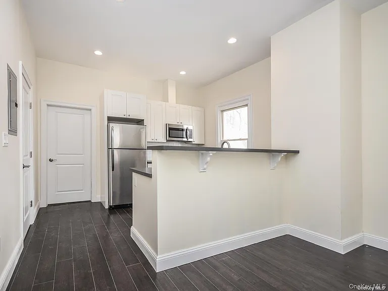 15 Summit Pl #1E — Photo 6