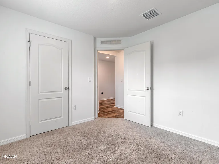 1009 Rosetta Dr — Photo 16