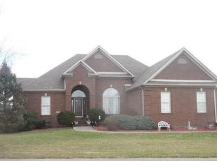 4002 Port Royal Dr, Richmond, KY 40475