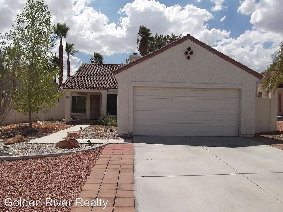 1st image of 3209 Crescent Run Ct