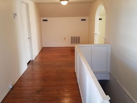 2nd image of 375 W 8th Ave #373