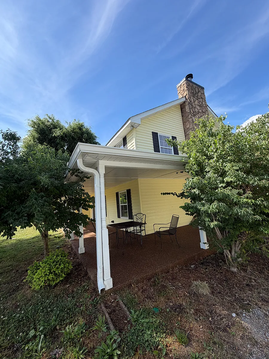 Building Photo - 108 Crestview Dr