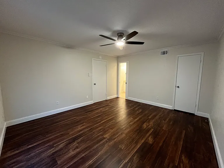 438 Georgetown St — Photo 19