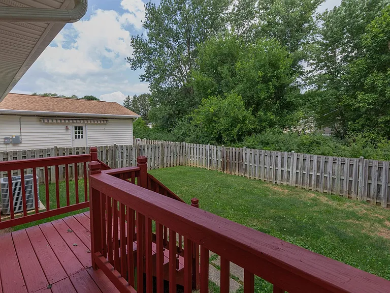 3093 Old Leetown Pike — Photo 46