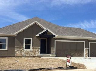 13204 W 171st St, Overland Park, KS 66062