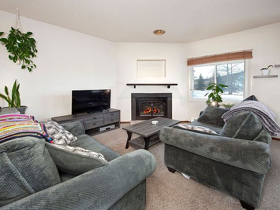 3rd image of 58 Summit Drive UNIT D9