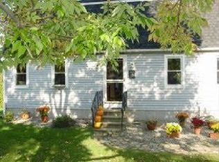 3 Prenier Rd, Charlton, MA 01507