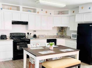 201 W Hibiscus St #B, South Padre Island, TX 78597