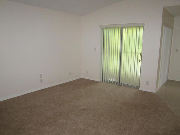 3rd image of 6531 Chasewood Dr APT G