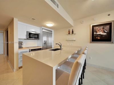 1800 S Ocean Dr APT 2506, Hallandale Beach, FL, 33009