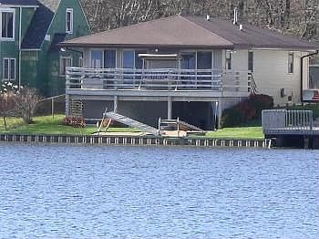 1st image of 639 S Lakeside Dr