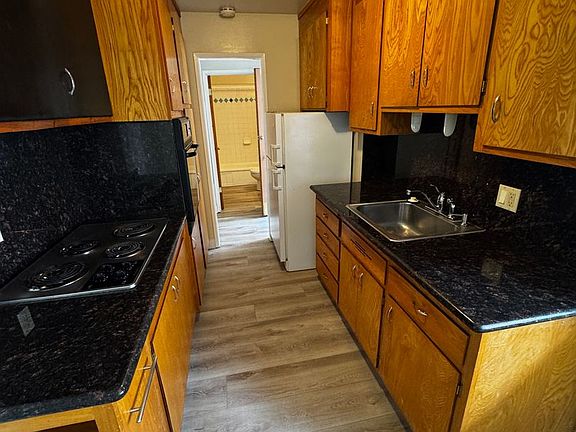 2nd image of 260 Lee St APT 103