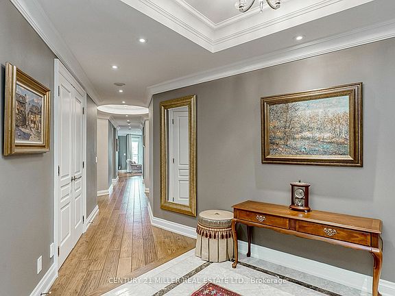 5th image of 111 Forsythe St #504