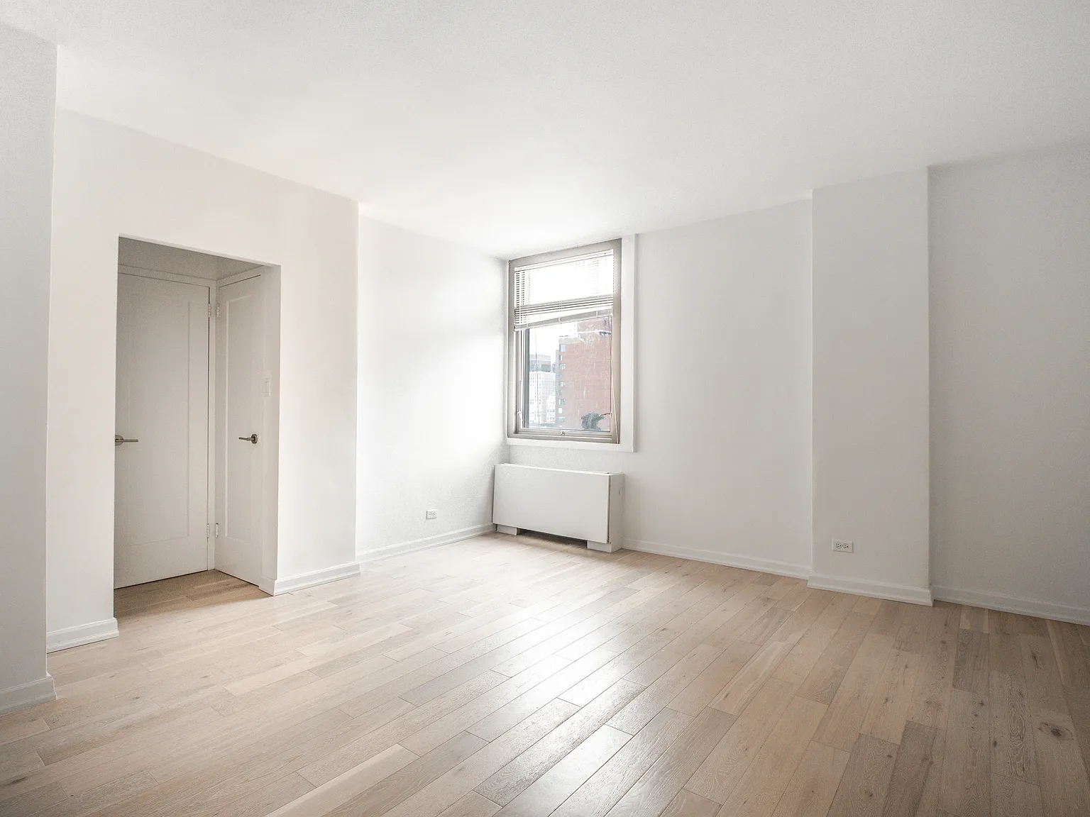 4 Park Avenue — Photo 2