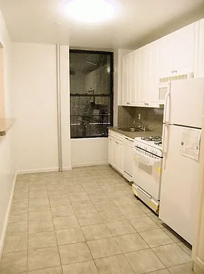 Rented by City Connections Realty | media 11