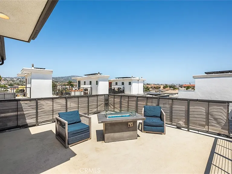 1811 S Mesa St — Photo 2