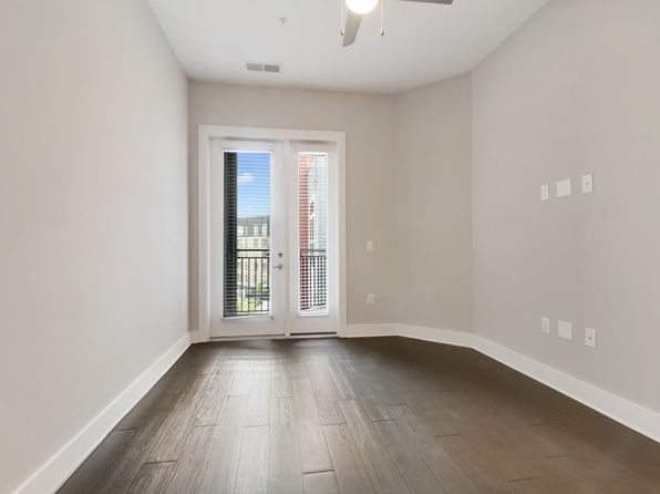 504 E Pettigrew St #1-218