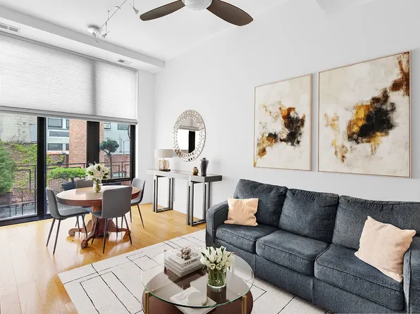 130 Jackson St APT 3D, Brooklyn, NY 11211