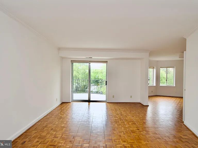1250 S Washington St #218 — Photo 6