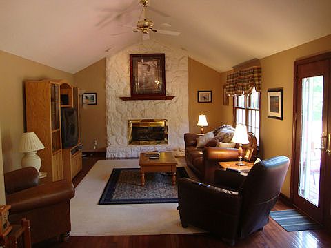 3rd image of 92 Yaples Orchard Dr