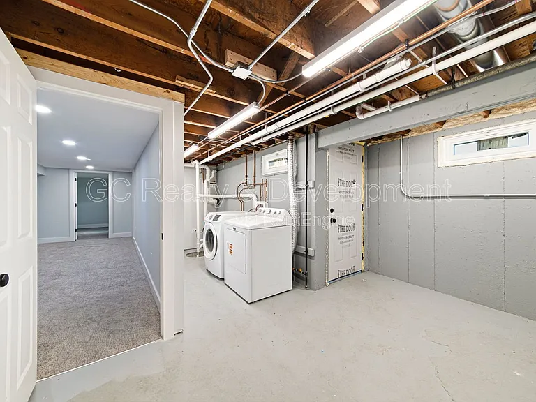 106 Hawthorne Dr — Photo 18