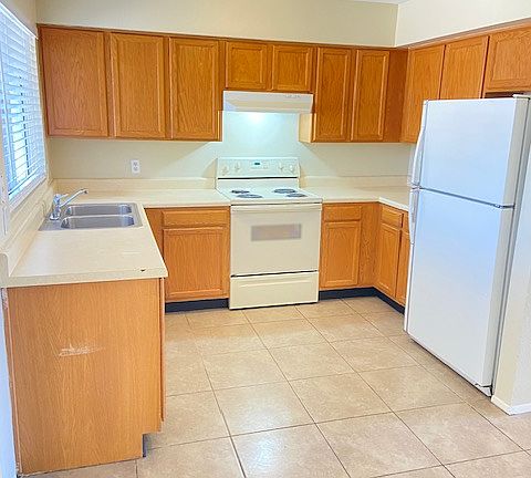 3rd image of 4975 W Michelle Dr