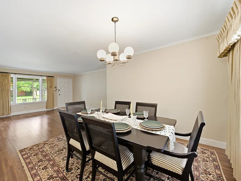 4972 S Madison Ave — Photo 2