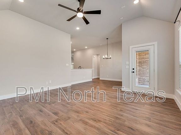 3rd image of 6237 White Creek Dr