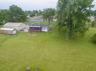 5851 Thompson Rd, Columbia, MO 65202