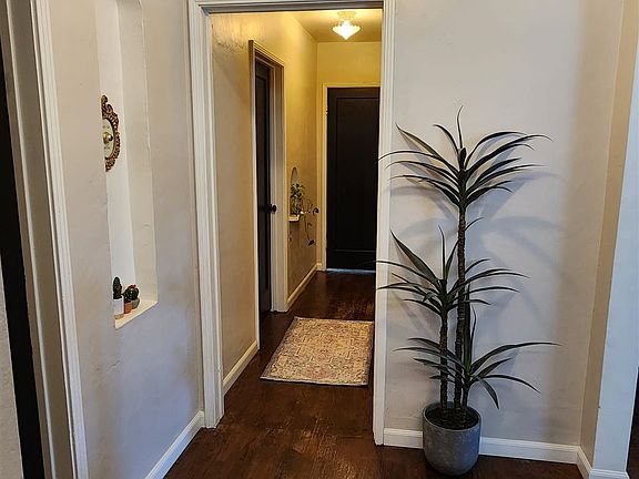 2nd image of 734 S 7th Ave