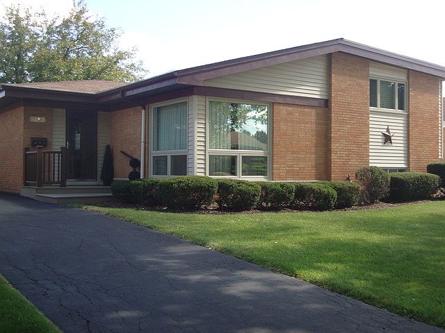 1st image of 10912 Martindale Dr