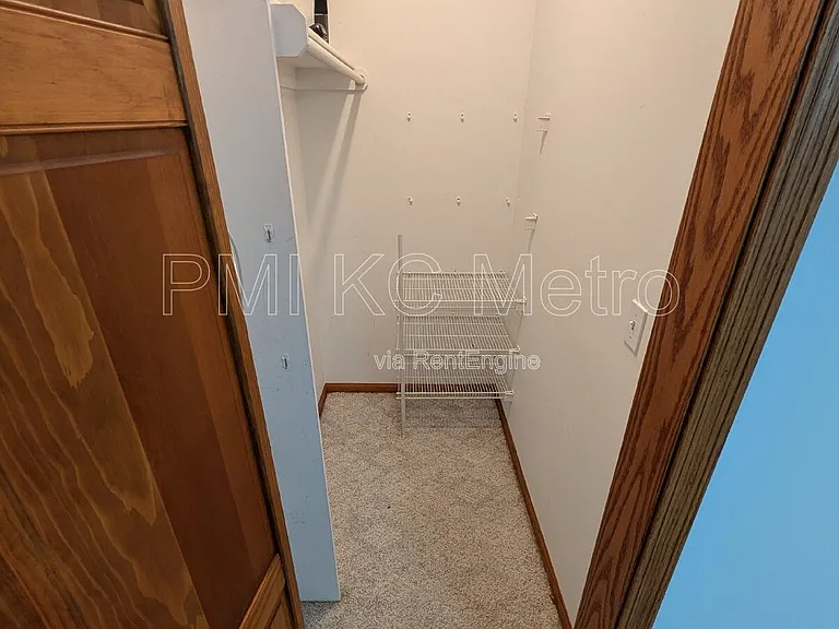 3905 SW 14th St — Photo 65